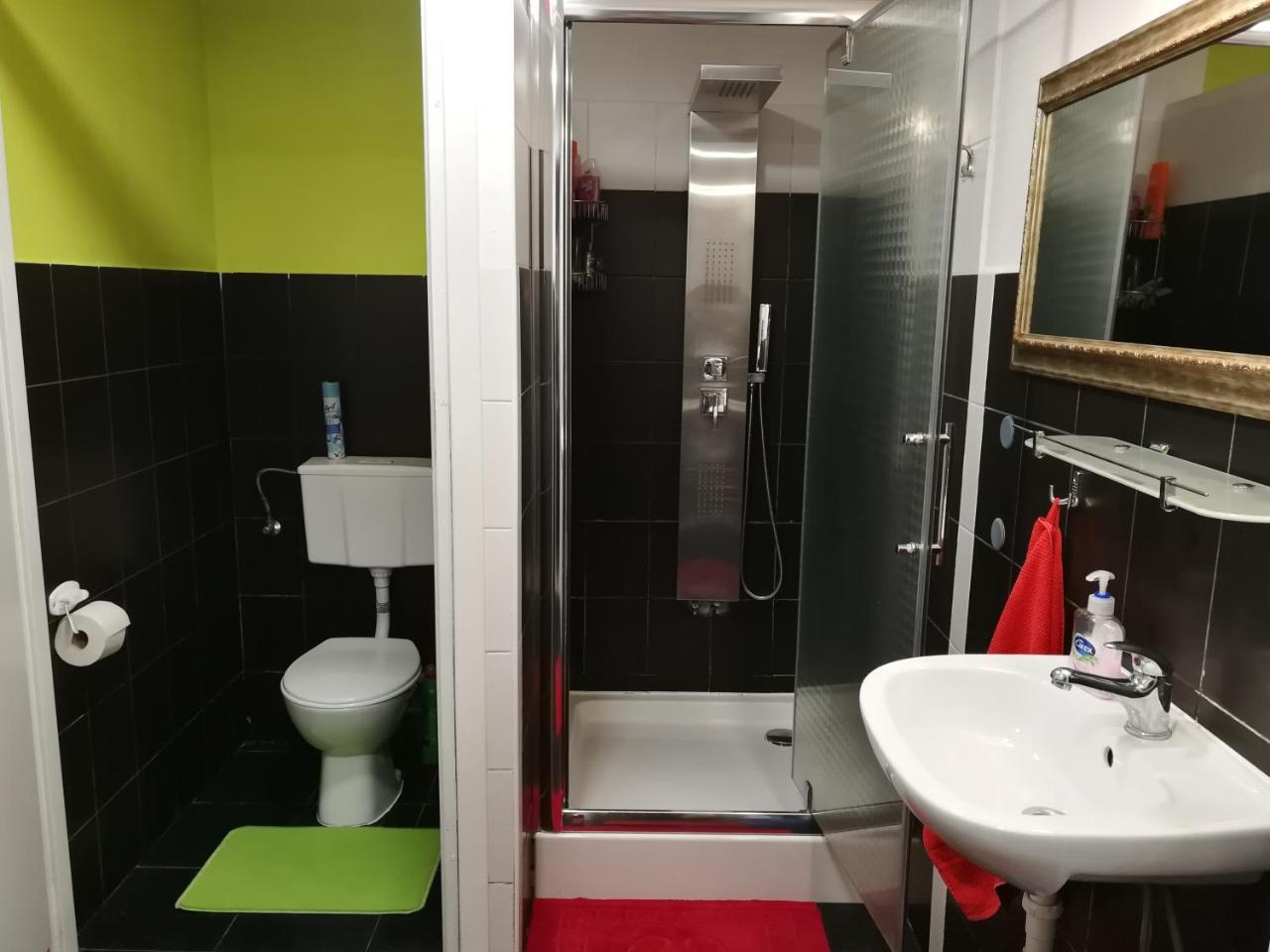 Cosy Dungeon Double Room With Ac Cracovia Esterno foto